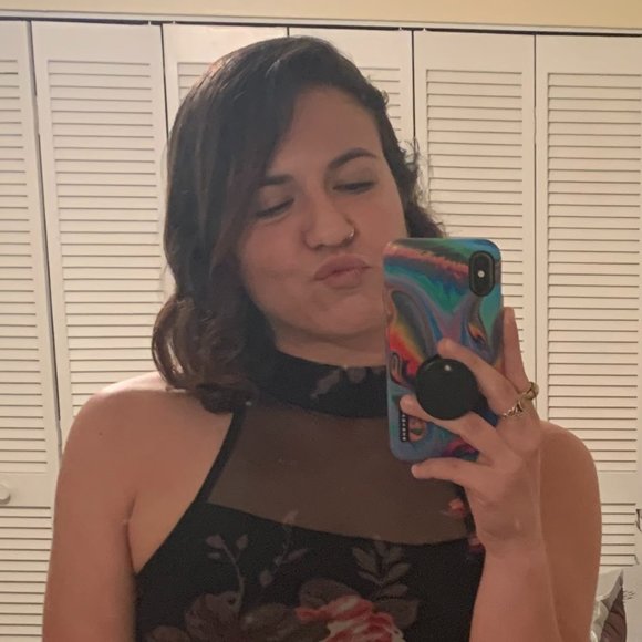 Meet your Posher, Angela - Picture 1 of 1